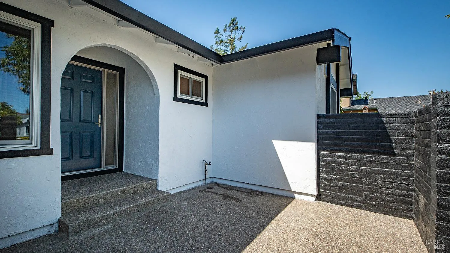 261 Redwood Circle - Photo 4