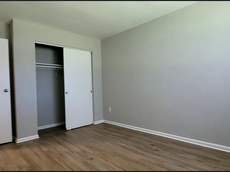 3030-3032 Creekview Circle — Photo 10
