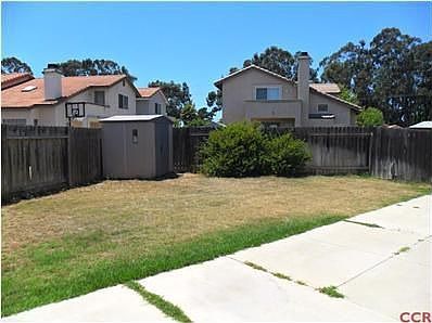 5th image of 2327 N Johnson Dr