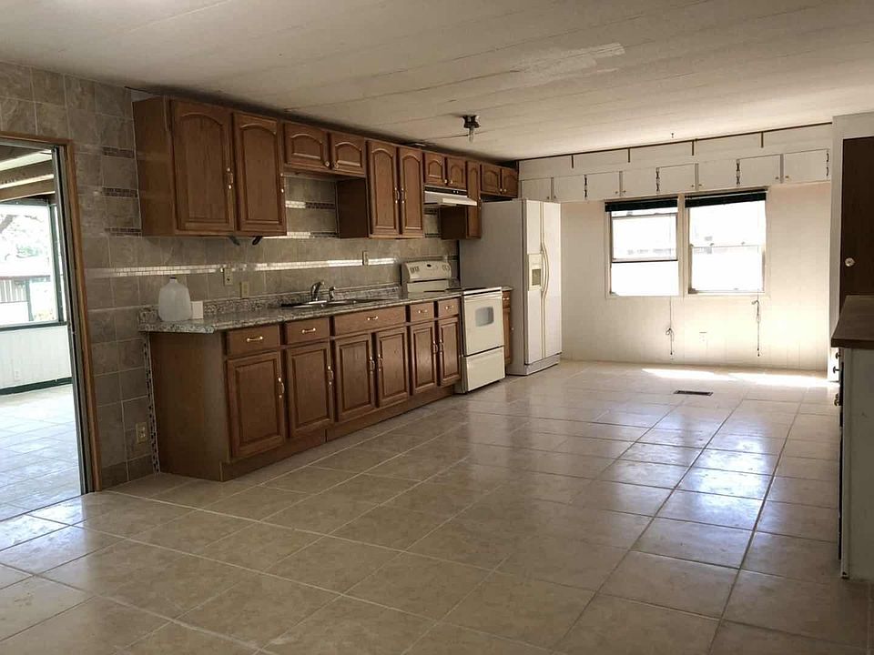 1st image of 108 Kostka Dr