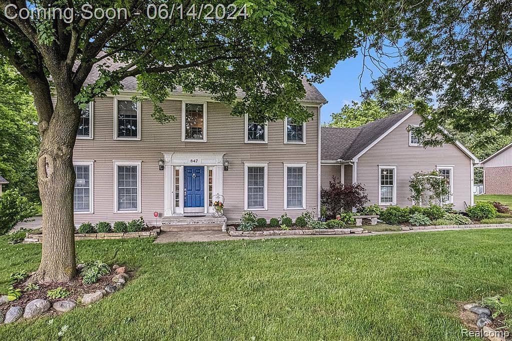 847 Boutell Dr, Grand Blanc, MI 48439 Zillow
