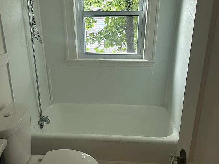 289 Highland Ave #2R — Photo 7