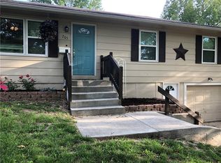 705 Webster, Harrisonville, MO 64701