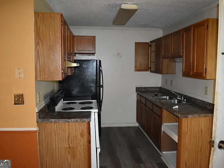4375 Barrington Pl — Photo 10