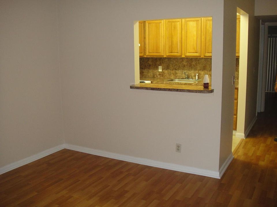 1st image of 341 Camden Dr #O