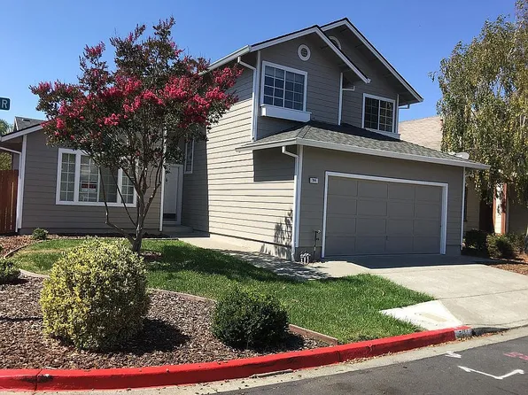 701 Deerfield Dr, American Canyon, CA 94503