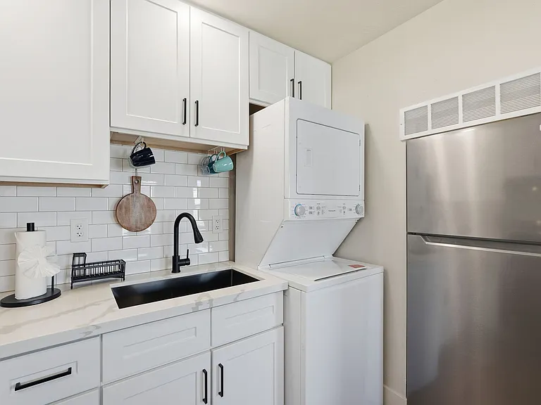 1417 E Roosevelt St #3 — Photo 14