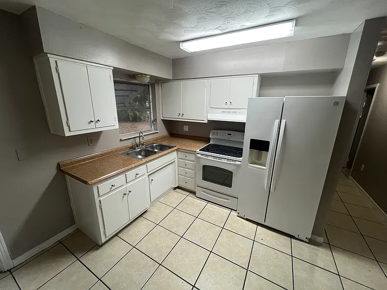 1666 Rudy Ct — Photo 4