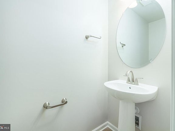 3rd image of 134 Dolomite Dr