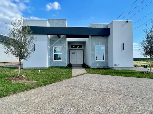 3701 Bella St, Laredo, TX 78046