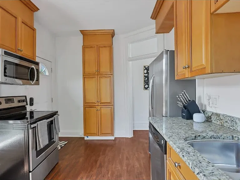82 Price Ave #C — Photo 32