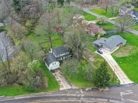 5th image of 4454 Canfield Rd