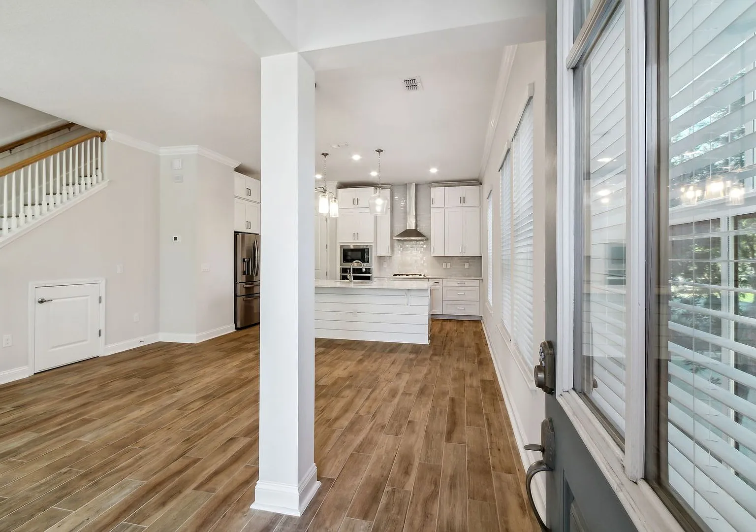 Harborview Townhouse — Photo 4