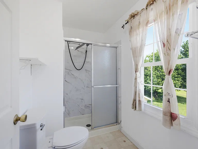 399 Stonewood Cir — Photo 12