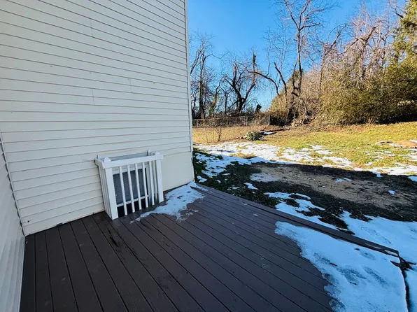 310 Wakeman Ct NE, Christiansburg, VA 24073