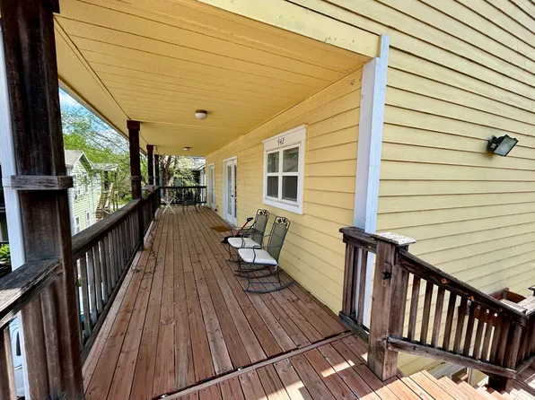 911 Arkansas Street - 942, 911 Arkansas St, Lawrence, KS 66044