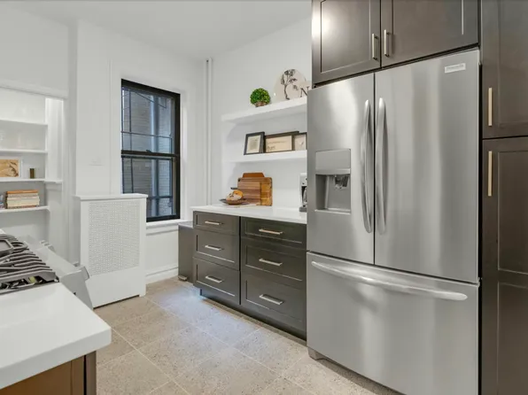 107 Kensington Avenue image 9 of 32