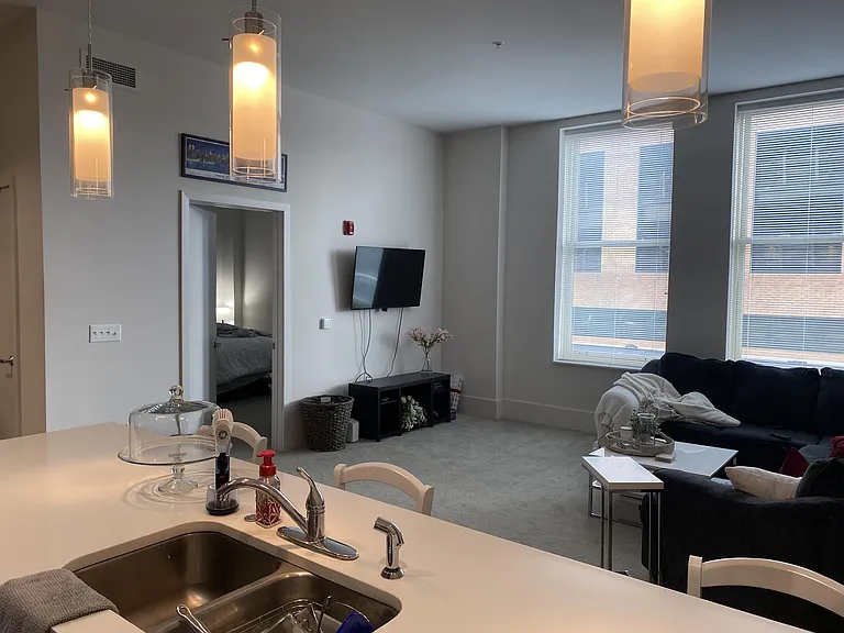 101 Penn Ave #403 — Photo 3