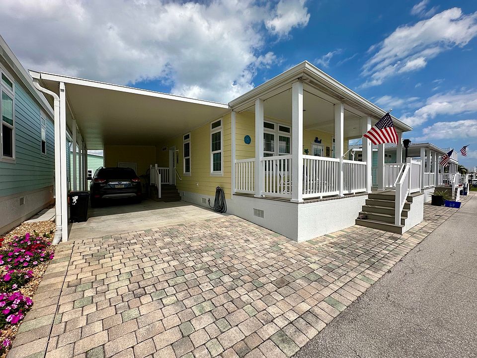 1st image of 116 NE Bay Dr #116