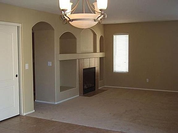 3rd image of 2747 S 160th Ln