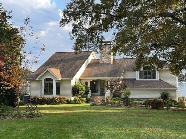 211 Castaway Trl, Mooresville, NC 28117