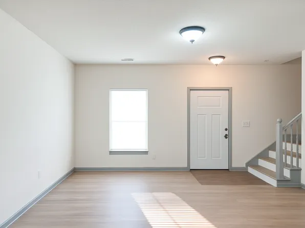 5765 College Ave #65, Kansas City, MO 64130