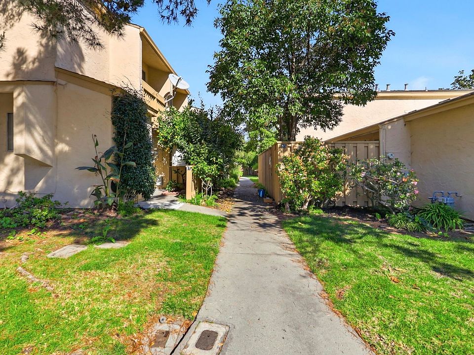 1st image of 125 Connemara Way APT 88