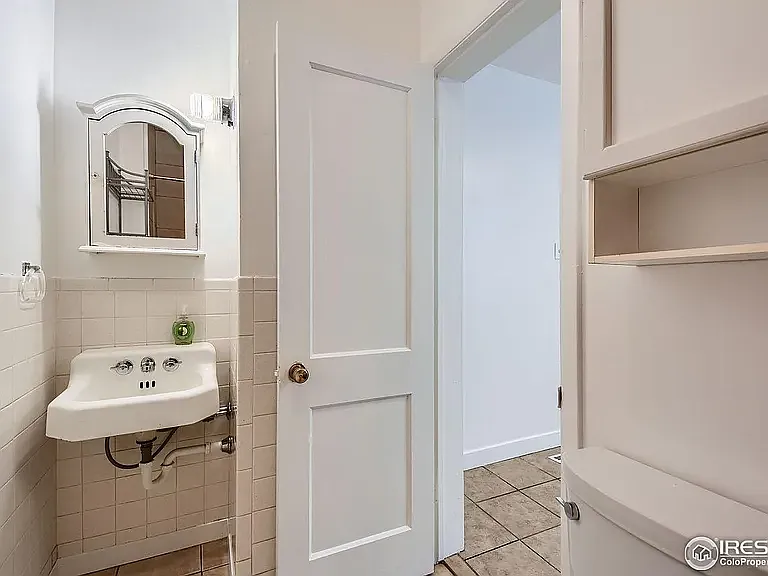 315 E Magnolia St #1 — Photo 8