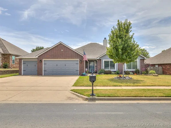 10010 E 101st St N, Owasso, OK 74055