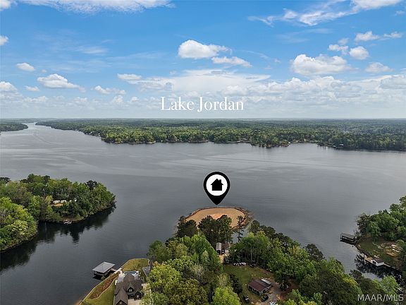 2nd image of 684 Blackberry Cove Rd