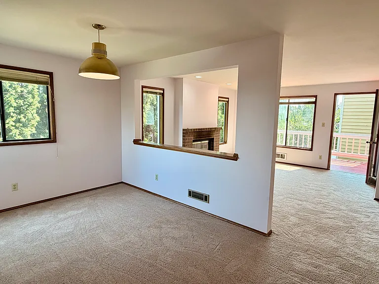 9407 Linden Ave N #A — Photo 11