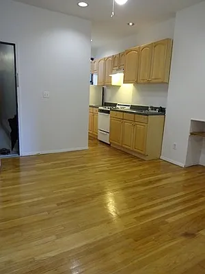 Rented by Authentic Realty | media 27