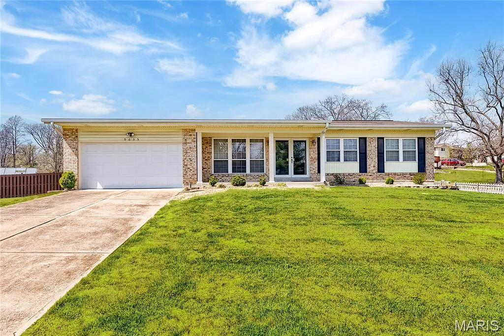 9035 Cordoba Ln photo 1