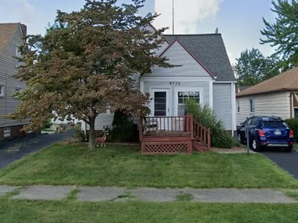 5772 W 44th St, Parma, OH 44134