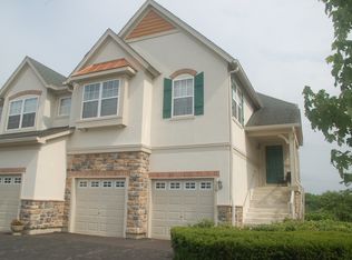 316 Bay Tree Cir, Vernon Hills, IL 60061