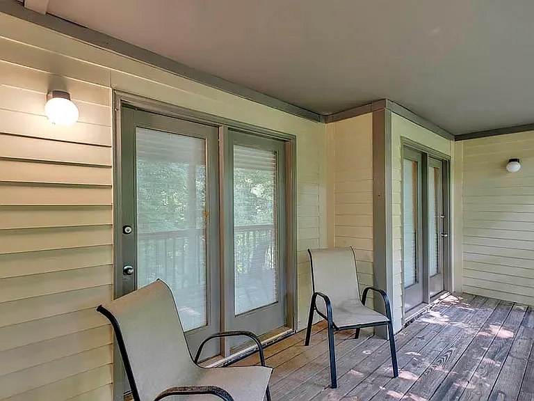 Bloomdale Dr — Photo 10