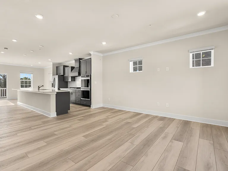 231 Birdie Ct — Photo 8