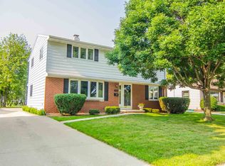 1403 Division St, Green Bay, WI 54303