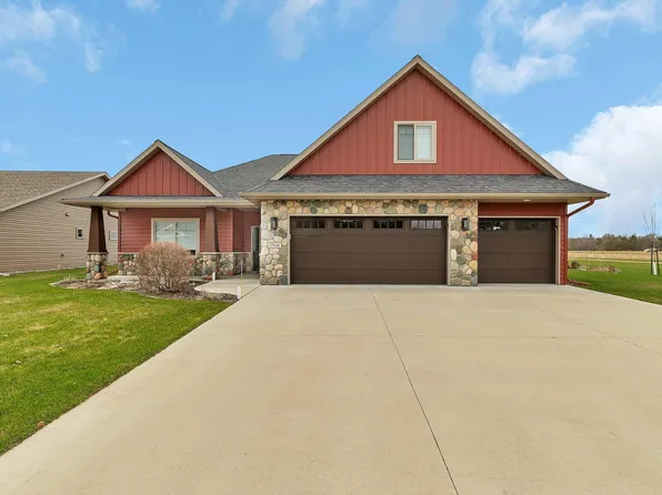 1706 River Links Dr, Cold Spring, MN 56320