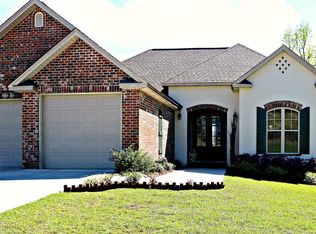 4 Chapel Hill Blvd W, Hattiesburg, MS 39402