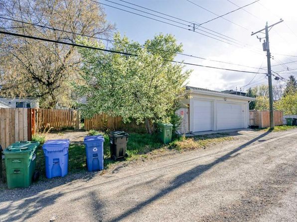 118 S 25th Ave NW, Calgary, AB T2M 2A3
