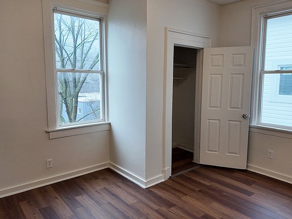 4th image of 636 Tafel St #2
