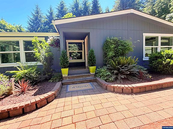 2nd image of 39011 Trillium Ln