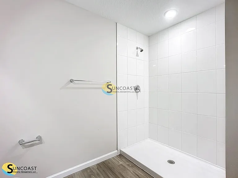 6427 Breezy Oaks Way #6427102 — Photo 11