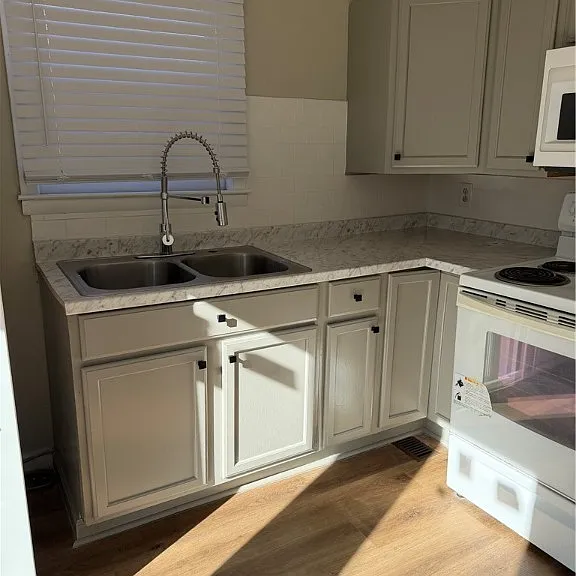 415 Vass Rd — Photo 6