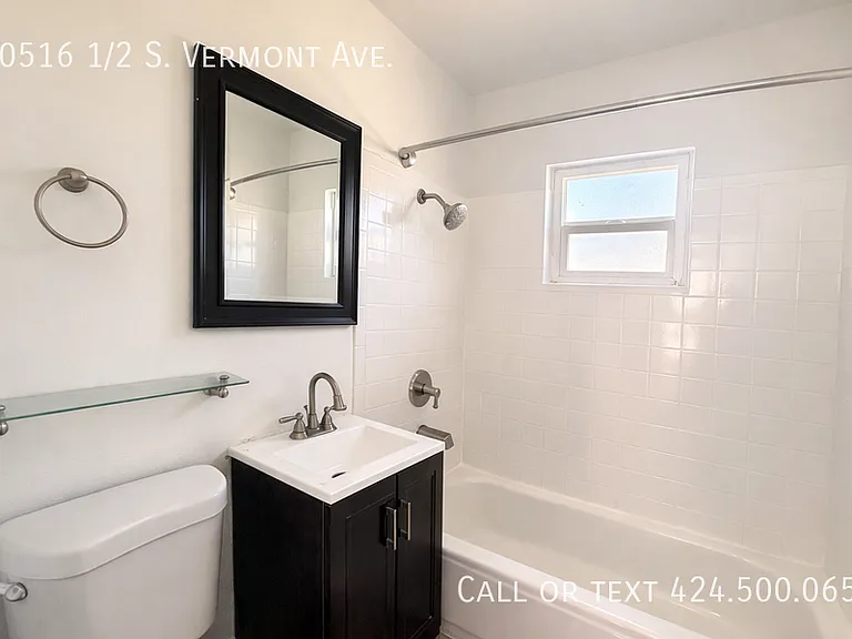 10516 1/2 S Vermont Ave — Photo 8