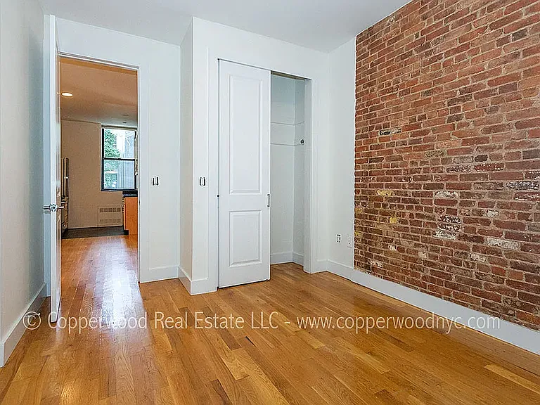 310 E 85th St #2C — Photo 7
