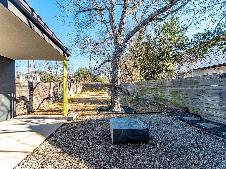 3305 Garden Villa Ln #B — Photo 28