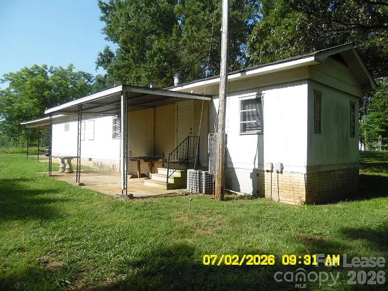 215 Rustic Rd — Photo 5
