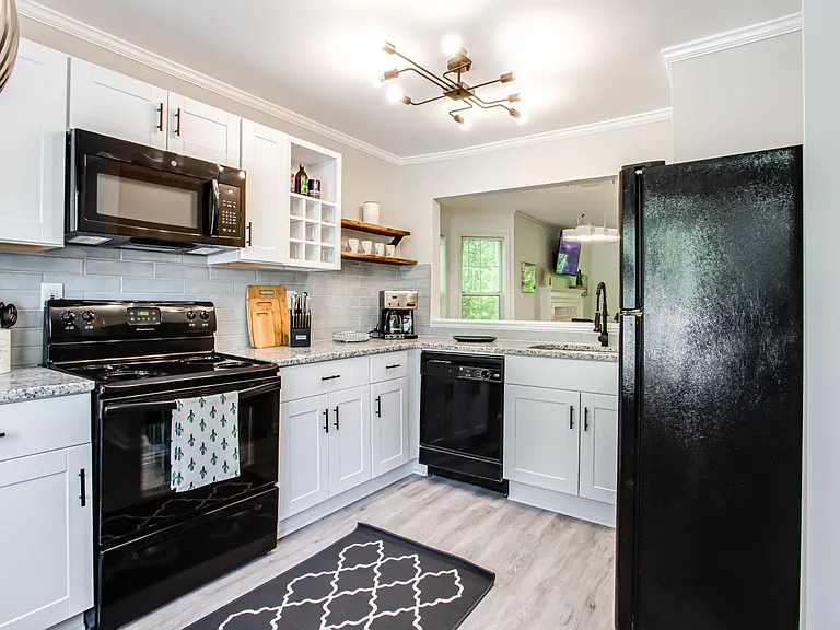 5198 Laurel Bridge Dr SE — Photo 18
